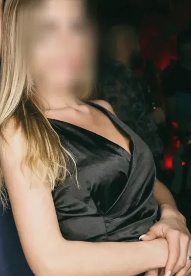 Alba, 35