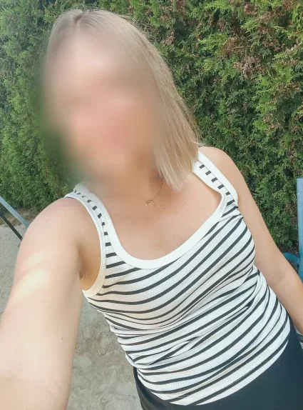 Fatima, 37
