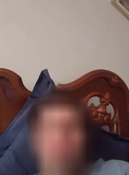 Sofia, 24